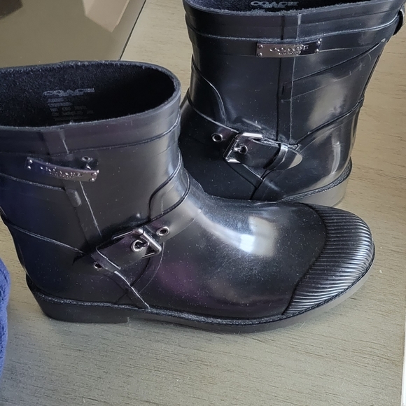 Coach boots size 7 - Picture 2 of 3